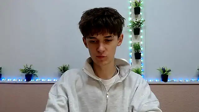 Hoot Dude  online show from 15, 11, 2025