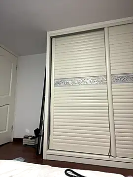 Momo-9988 online show from 19, 12, 2025