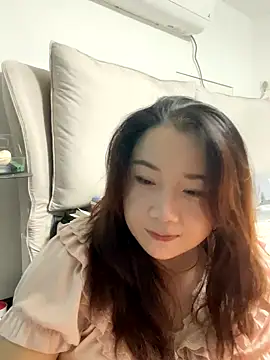 Snapshot of Momo-9988 chatting on 18, 10, 2025 Momo-9988 online show from 18, 10, 2025