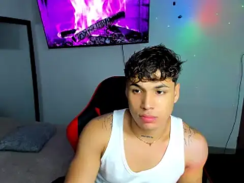 Snapshot of Adams_Collins chatting on 26, 9, 2025 Adams Collins online show from 26, 9, 2025