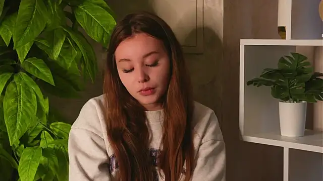 EloiseFarler online show from 27, 9, 2025