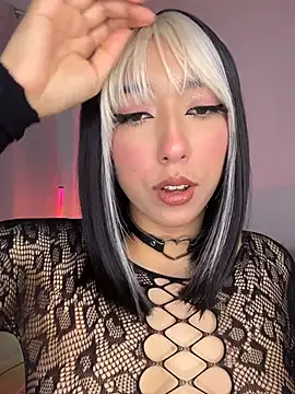 Snapshot of emily__walker chatting on 17, 5, 2026 emily walker online show from 17, 5, 2026