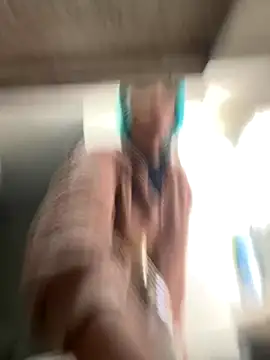 YeahhhitsBreezy online show from 2, 11, 2025