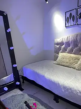 Samantha Hans online show from 30, 6, 2026