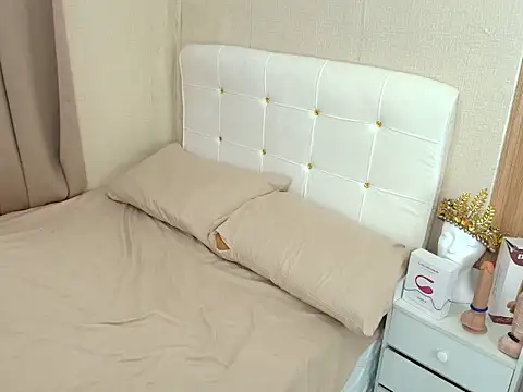 tranny asianx online show from 5, 11, 2025