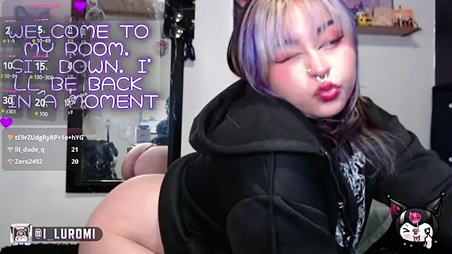 Snapshot of Iluromi chatting on 29, 4, 2026 Iluromi online show from 29, 4, 2026