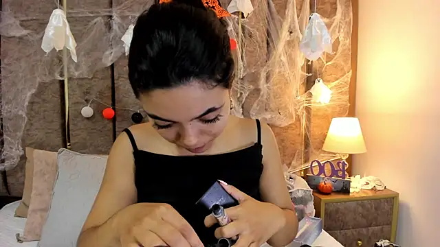 AriaBelles online show from 1, 11, 2025