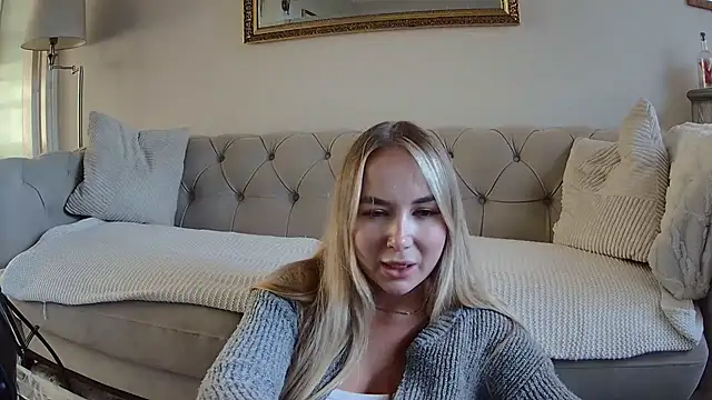 BarbieDolly x online show from 6, 10, 2025