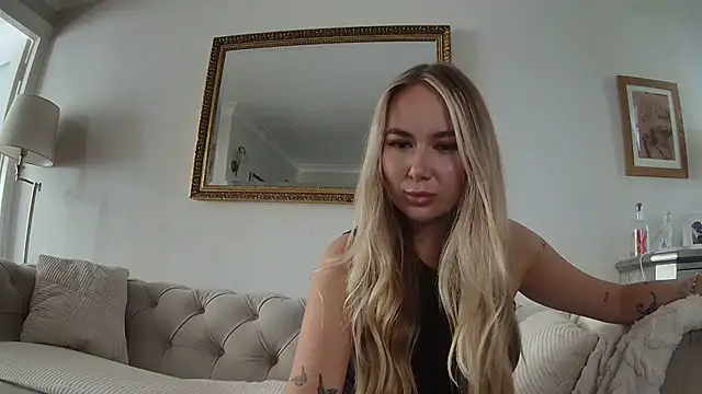 BarbieDolly x online show from 30, 9, 2025