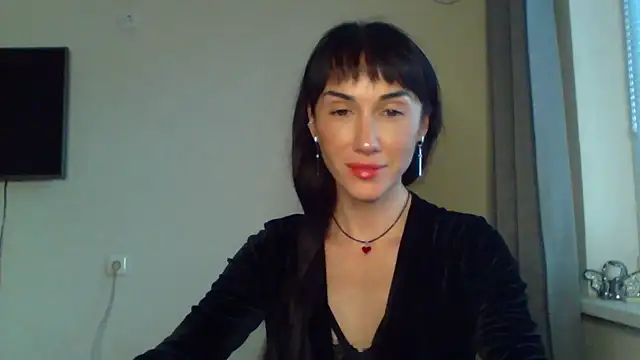 Snapshot of Zariveth chatting on 12, 10, 2025 Zariveth online show from 12, 10, 2025