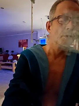 Snapshot of TommyTom76 chatting on 7, 10, 2025 TommyTom76 online show from 7, 10, 2025
