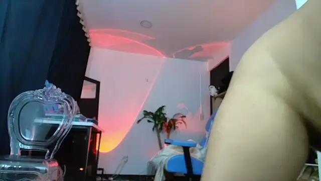 Hinata 21  online show from 21, 4, 2026