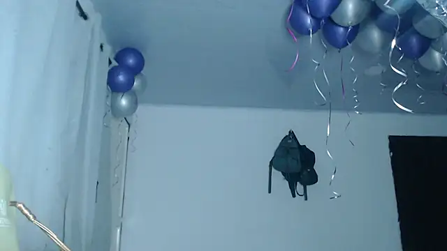 LittleCheerry69 online show from 25, 11, 2025