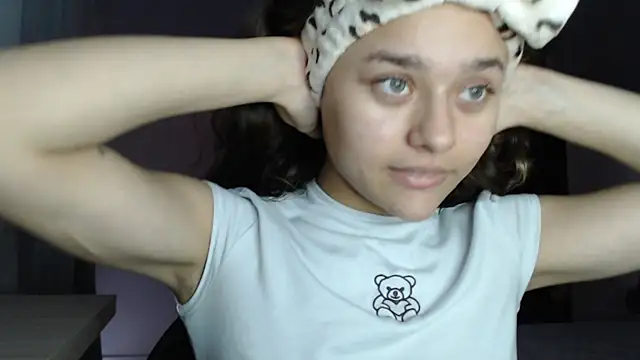 LittleCheerry69 online show from 12, 11, 2025