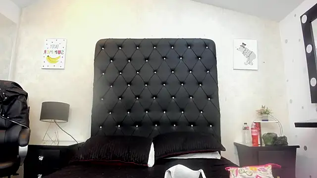 alana johnson 0 online show from 22, 4, 2026