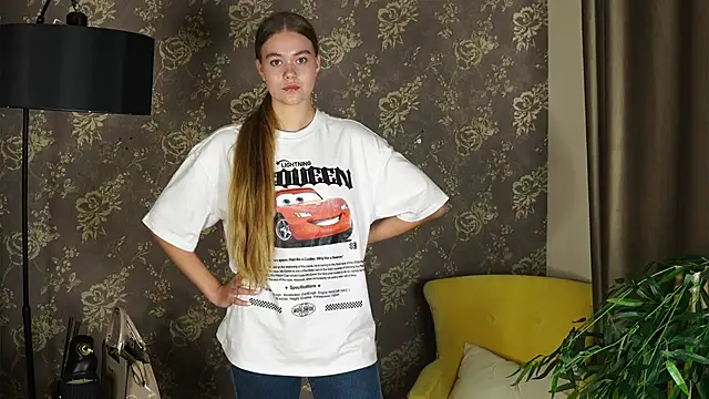 NgocChicas online show from 1, 10, 2025