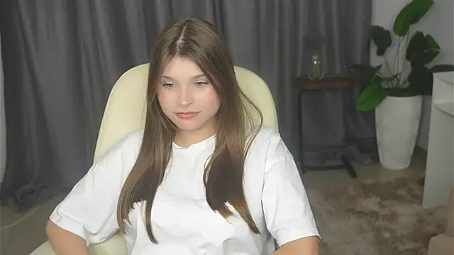 AlexisStrazza online show from 2, 10, 2025