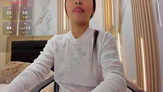 SAMANTHABENET online show from 15, 4, 2026