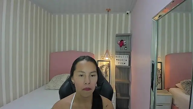 SAMANTHABENET online show from 6, 11, 2025