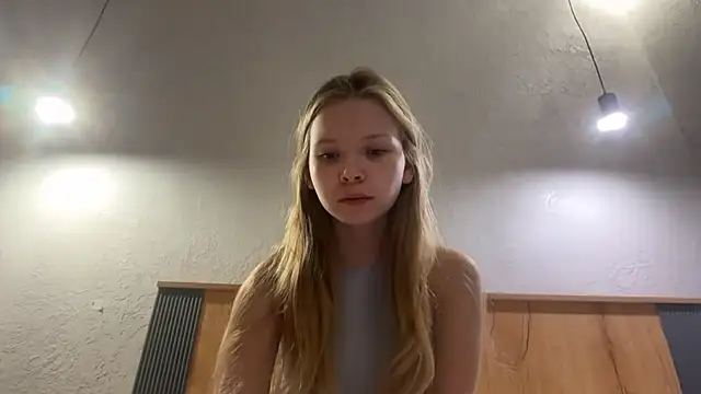 Snapshot of CandysRose chatting on 3, 6, 2026 CandysRose online show from 3, 6, 2026