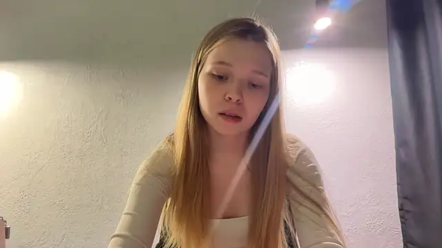 Snapshot of CandysRose chatting on 24, 6, 2026 CandysRose online show from 24, 6, 2026