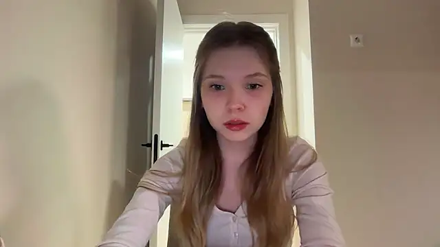 Snapshot of CandysRose chatting on 8, 5, 2026 CandysRose online show from 8, 5, 2026