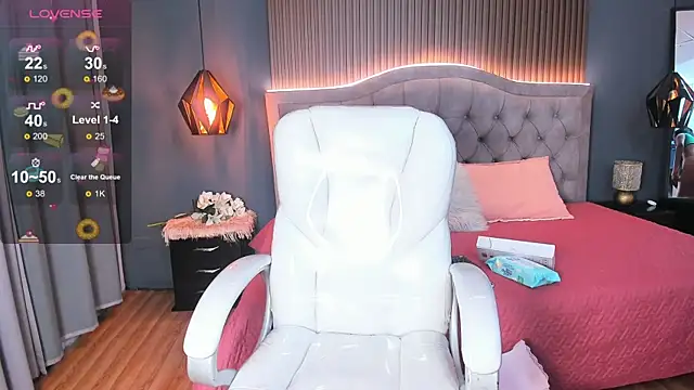 Snapshot of Tiffany__charm_ chatting on 26, 11, 2025 Tiffany charm online show from 26, 11, 2025