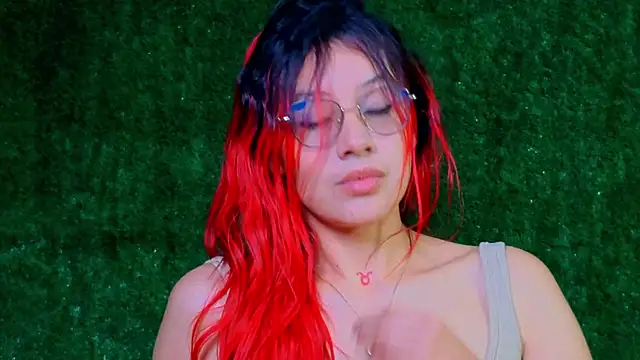 -VelvetZoe- online show from 3, 10, 2025