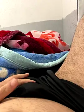 herinhos38 online show from 26, 9, 2025