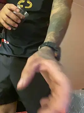 Snapshot of roa_alee chatting on 30, 11, 2025 roa alee online show from 30, 11, 2025