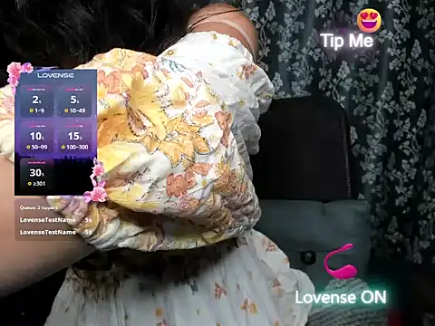 Queen-Bee143 online show from 2, 3, 2026