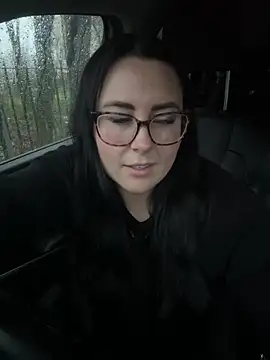 Ruby-Black online show from 6, 2, 2026