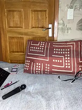 Bellabootie online show from 21, 4, 2026