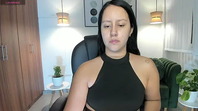 Natasha Kiim  online show from 1, 3, 2026