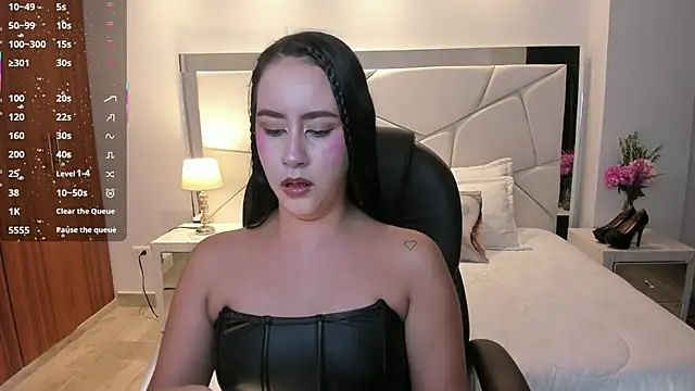 Natasha Kiim  online show from 3, 7, 2026