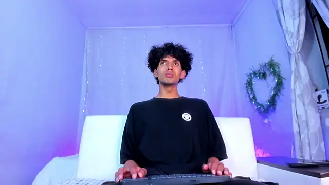 josesweet  online show from 4, 11, 2025