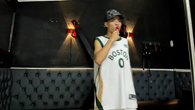 liam coleman25 online show from 23, 11, 2025