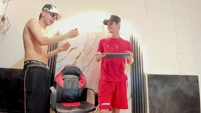 liam coleman25 online show from 3, 2, 2026