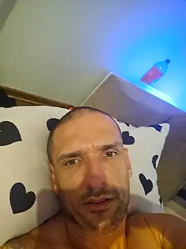 Ando1992 online show from 25, 9, 2025