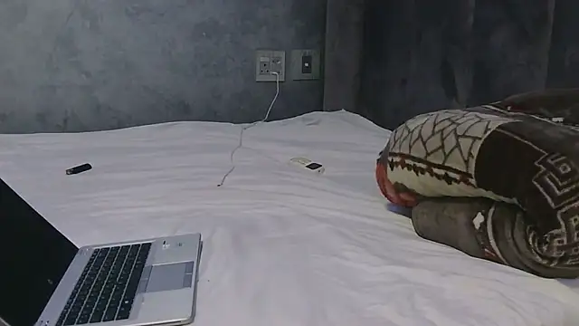 MthondoWeBananaX2 online show from 8, 11, 2025