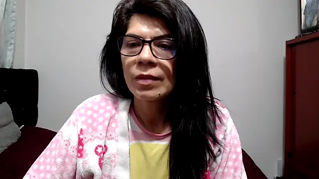 Snapshot of abrilsex23 chatting on 1, 6, 2026 abrilsex23 online show from 1, 6, 2026