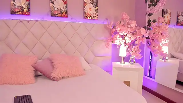 Charlotte hall  online show from 4, 3, 2026