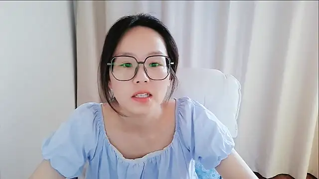 Snapshot of guai00 chatting on 13, 6, 2026 guai00 online show from 13, 6, 2026