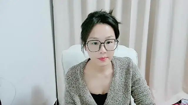 Snapshot of guai00 chatting on 15, 11, 2025 guai00 online show from 15, 11, 2025