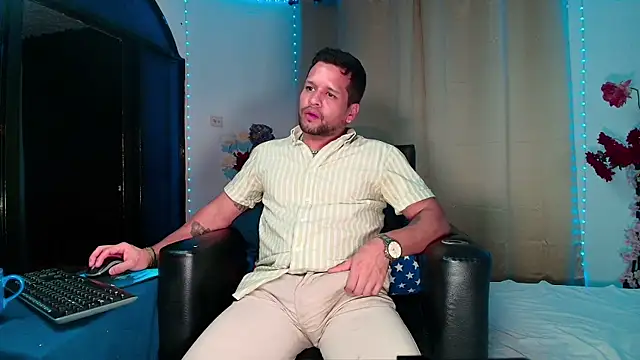 LucasGaeel online show from 23, 2, 2026