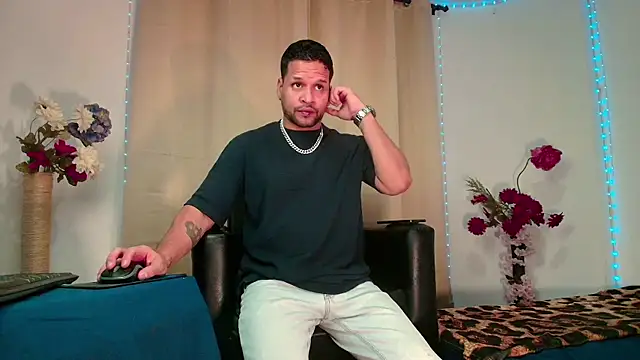 LucasGaeel online show from 6, 3, 2026