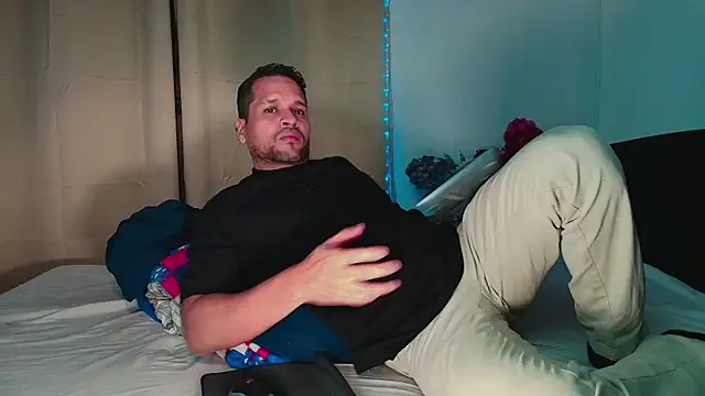 LucasGaeel online show from 11, 1, 2026