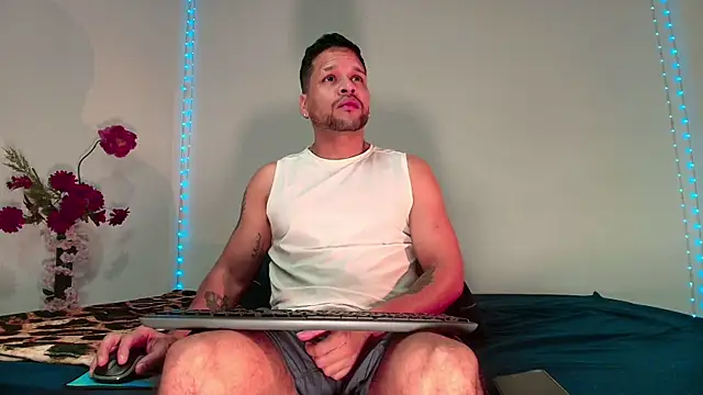 LucasGaeel online show from 2, 3, 2026