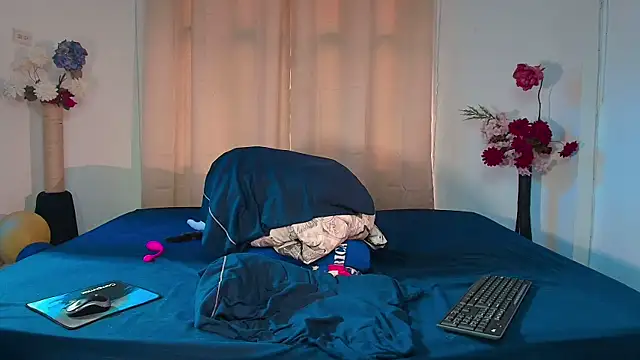 LucasGaeel online show from 10, 4, 2026