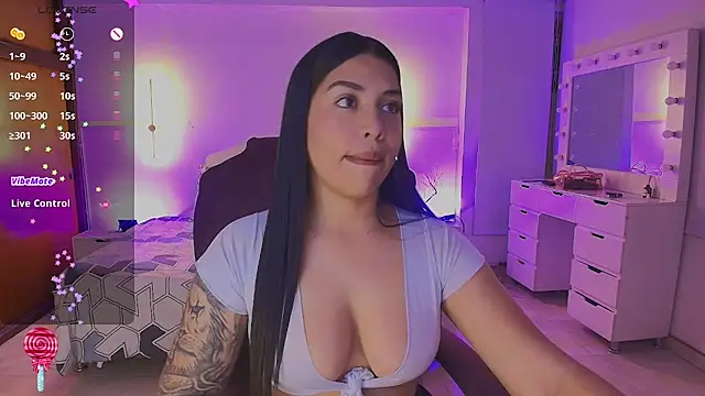 Snapshot of kloe28 chatting on 2, 6, 2026 kloe28 online show from 2, 6, 2026
